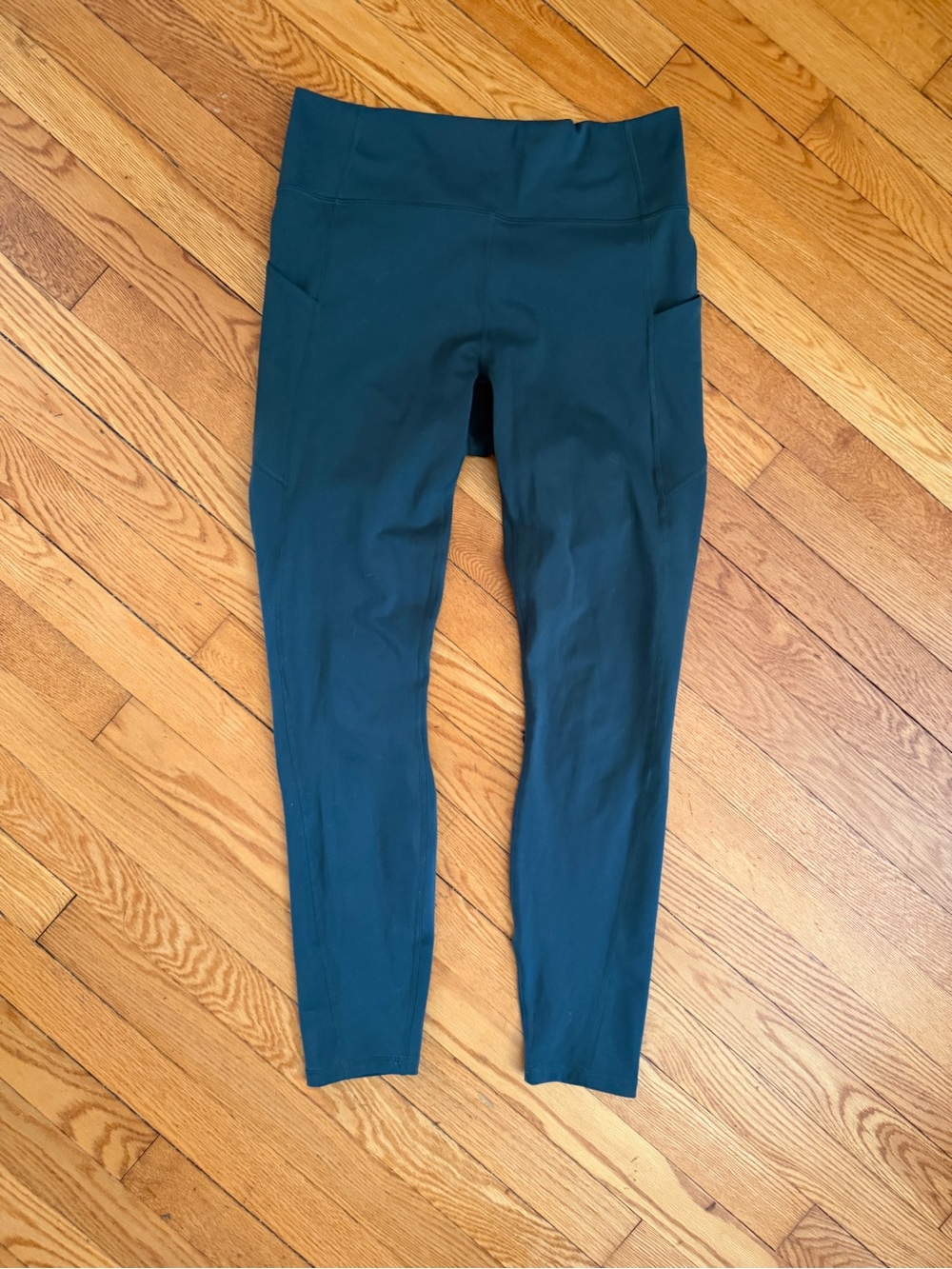 Fabletics Oasis Pure Luxe Leggings 7/8 w/Pockets